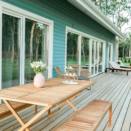 The Peaceful Vacation- M Holiday home *