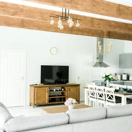 The Peaceful Vacation- M Holiday home *