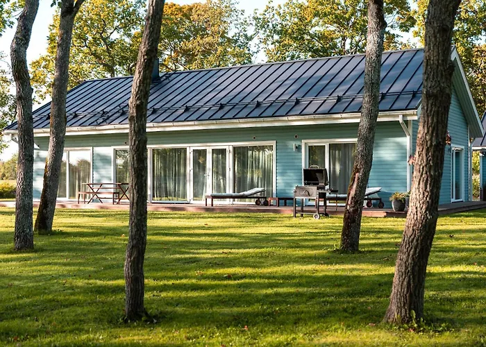 The Peaceful Vacation- M Holiday home *